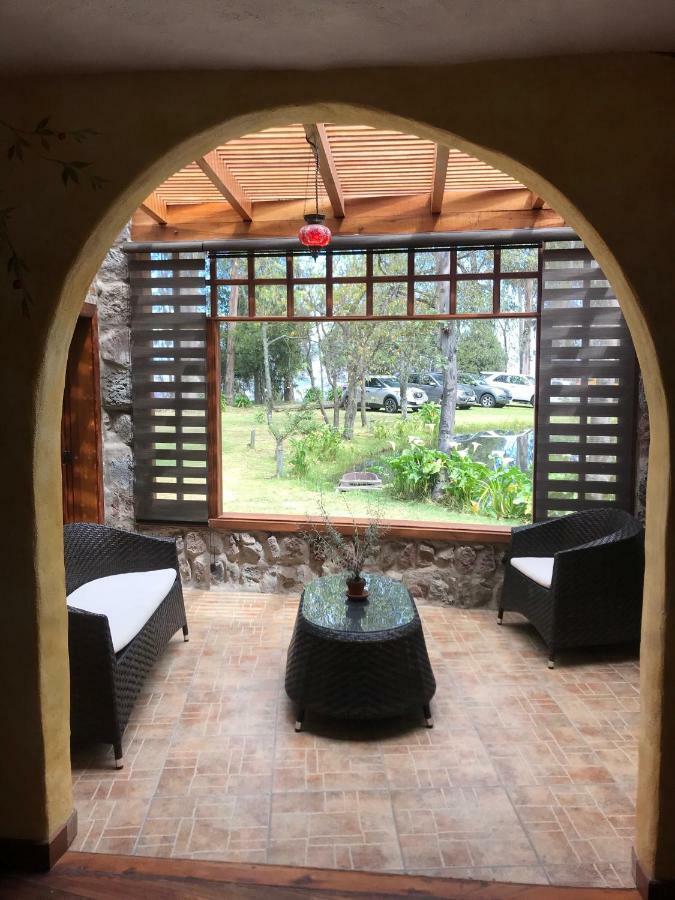 Hacienda Las Cuevas Terra Lodge Pifo Exterior photo